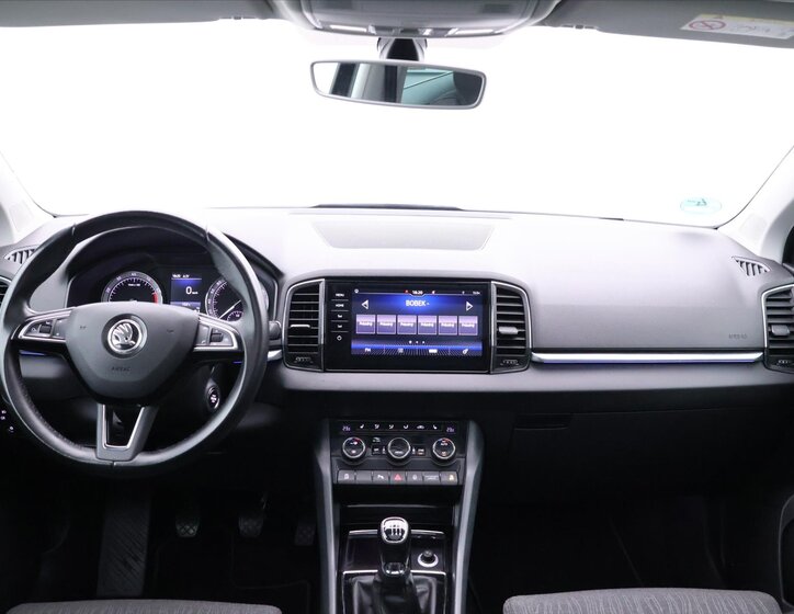 Škoda Karoq SUV / Terénní 999,0 85 kw