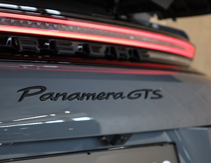 Porsche Panamera Sedan / Limuzína 4,0 l 368 kw