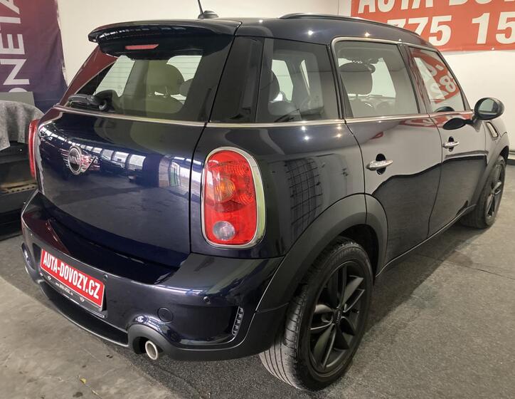 Mini Countryman 4