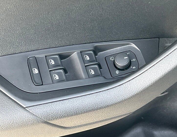 Škoda Karoq SUV 1,5 l 110 kw