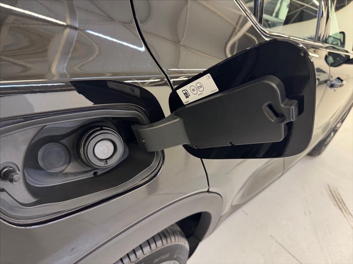 Volvo XC40 SUV 2,0 l 120 kw