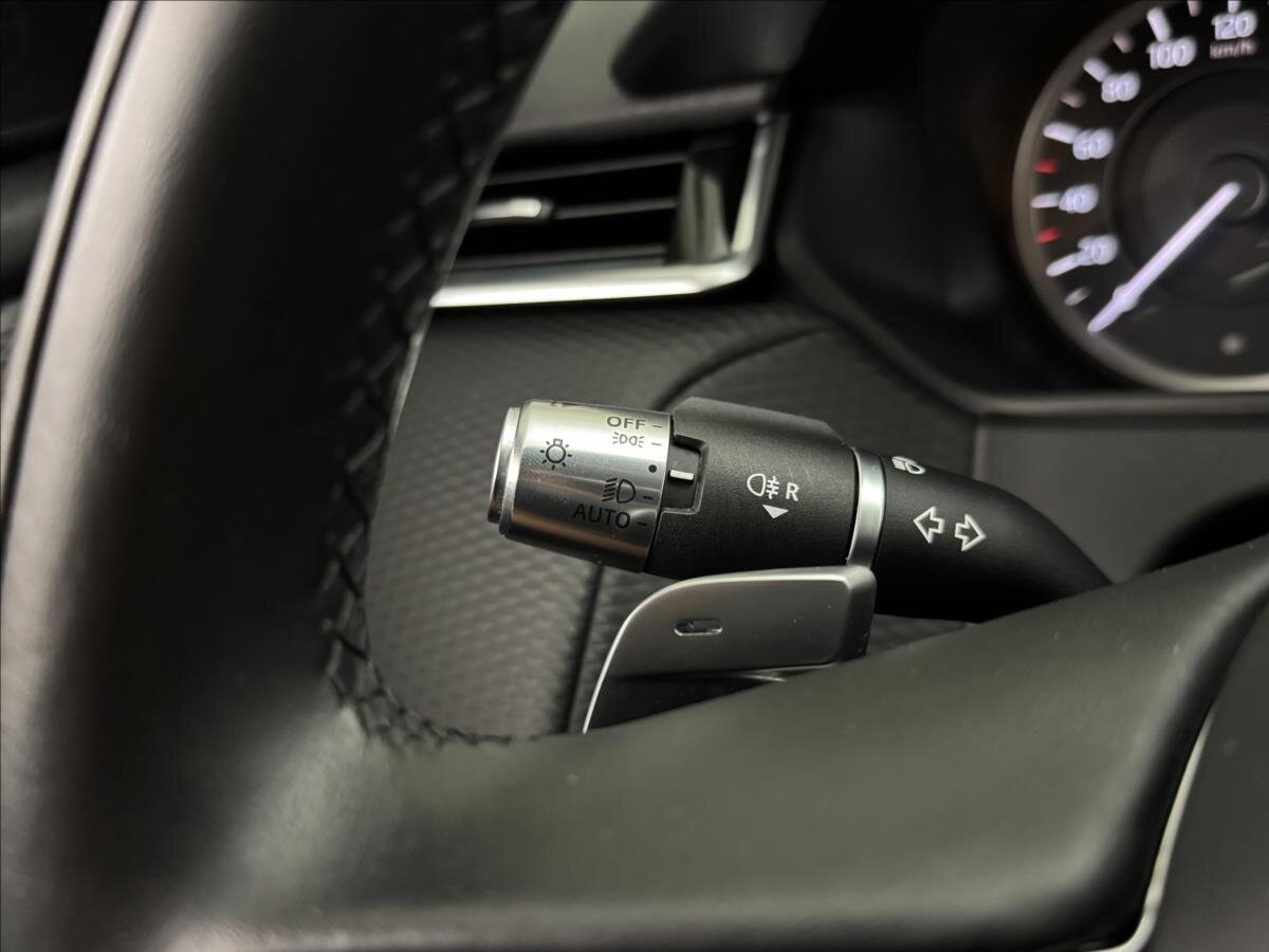 Land Rover Range Rover Velar SUV 2,0 l 150 kw