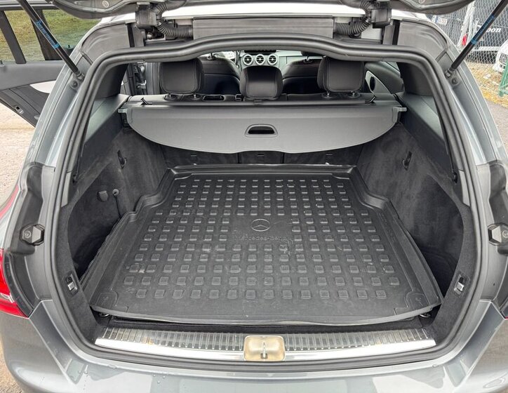 Mercedes-Benz Třídy C Kombi 2,2 l 143 kw