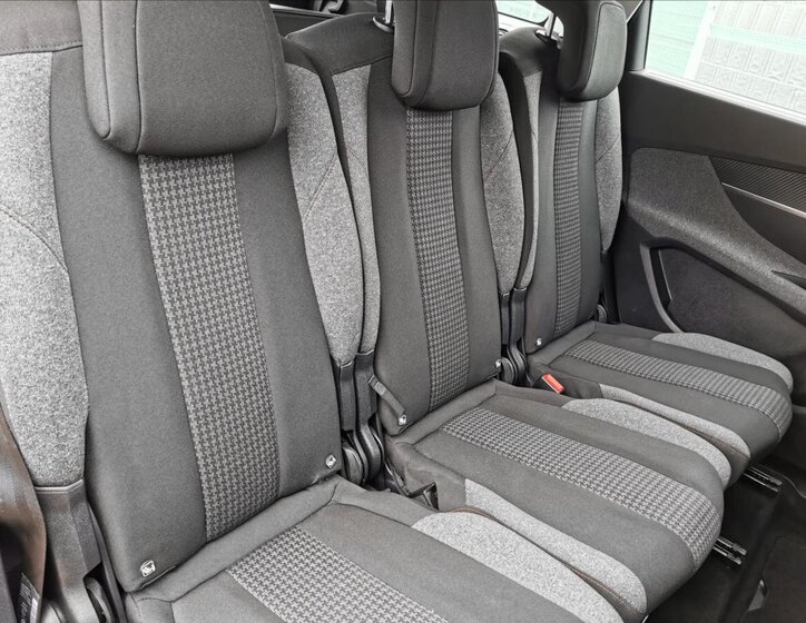 Peugeot 5008 MPV 1,5 l 96 kw