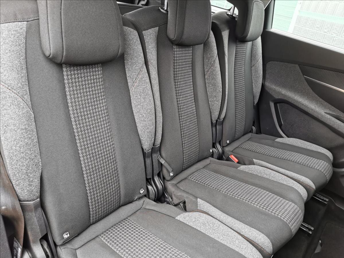 Peugeot 5008 MPV 1,5 l 96 kw