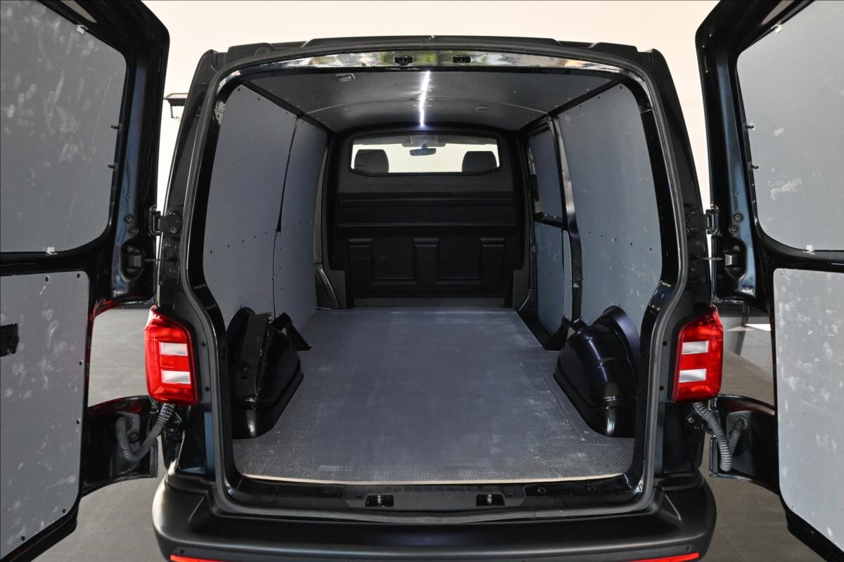 Volkswagen Transporter Skříň 2,0 l 75 kw