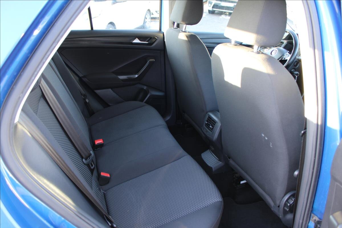 Volkswagen T-Roc SUV 1,6 l 85 kw