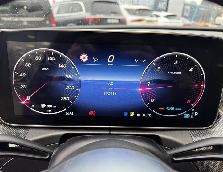 Mercedes-Benz Třídy C Sedan / Limuzína 2,0 l 147 kw