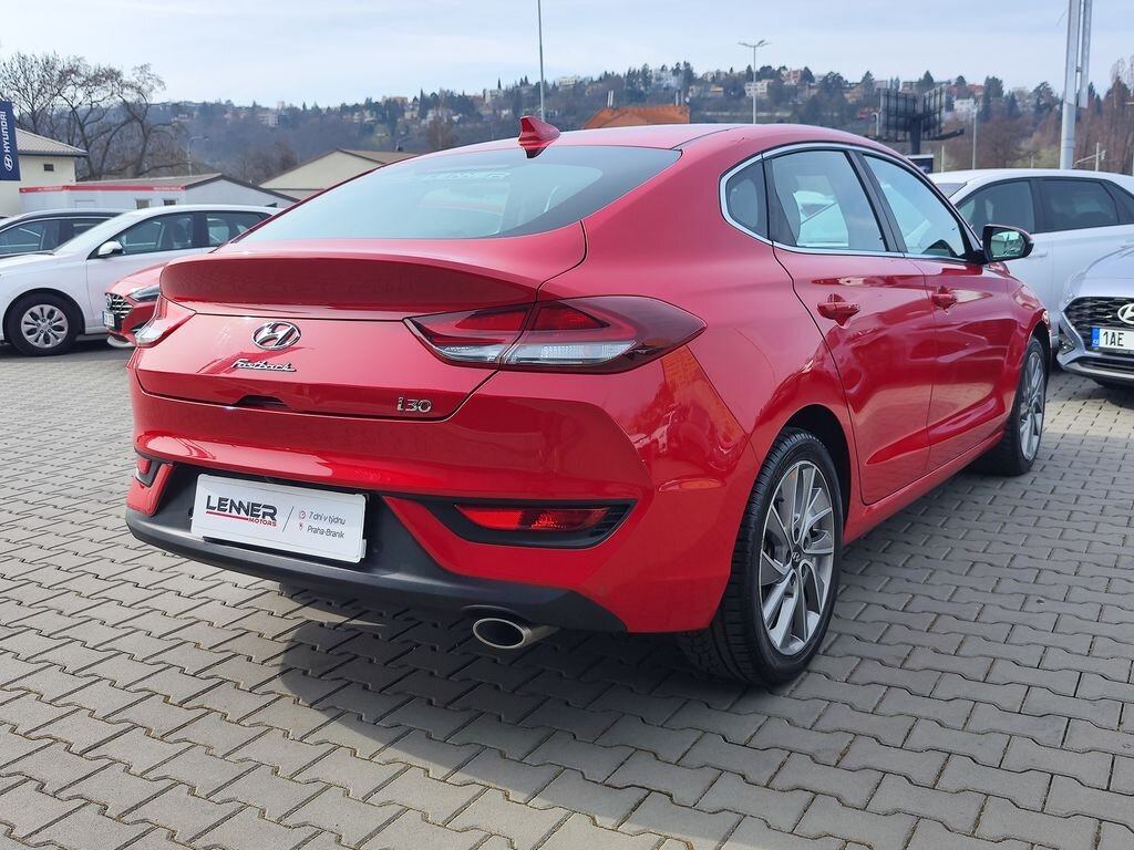 Hyundai i30 Liftback 1,4 l 103 kw