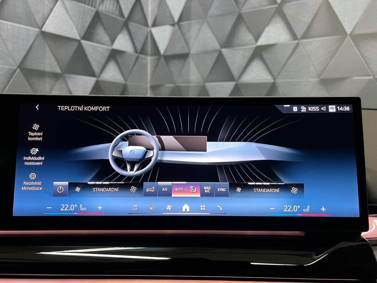 BMW Ostatní Sedan / Limuzína 0,0 290 kw