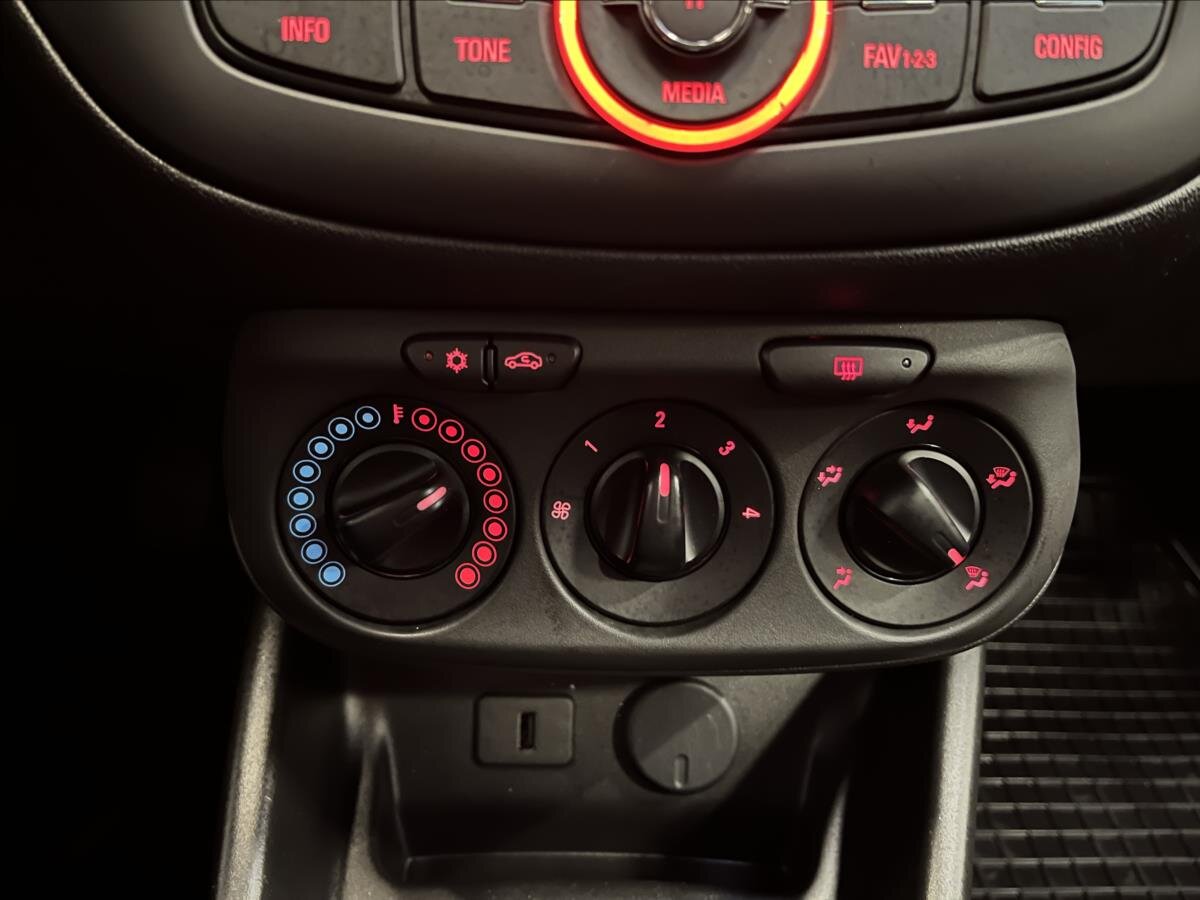 Opel Corsa Hatchback 1,4 l 66 kw