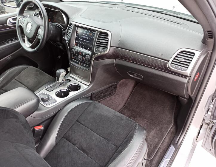 Jeep Grand Cherokee 15