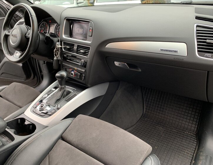 Audi Q5 SUV 2,0 l 140 kw