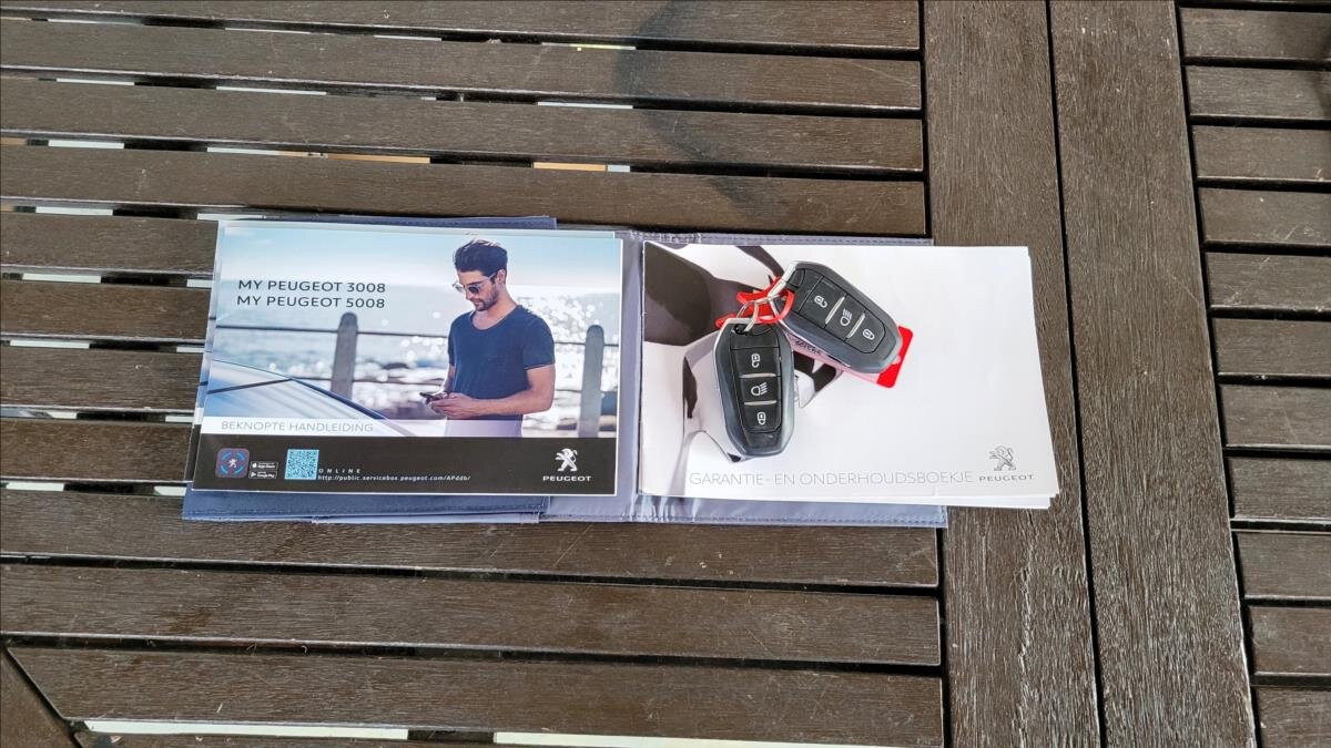 Peugeot 3008 SUV / Terénní 1,5 l 96 kw