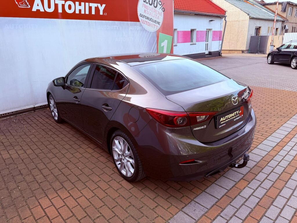 Mazda 3 Sedan / Limuzína 2,0 l 88 kw