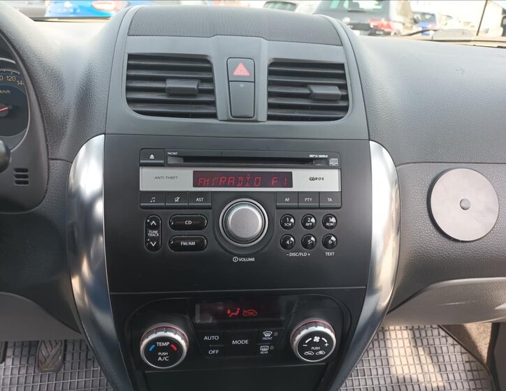 Suzuki SX4 Hatchback 1,6 l 88 kw