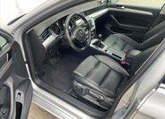 Volkswagen Passat 12