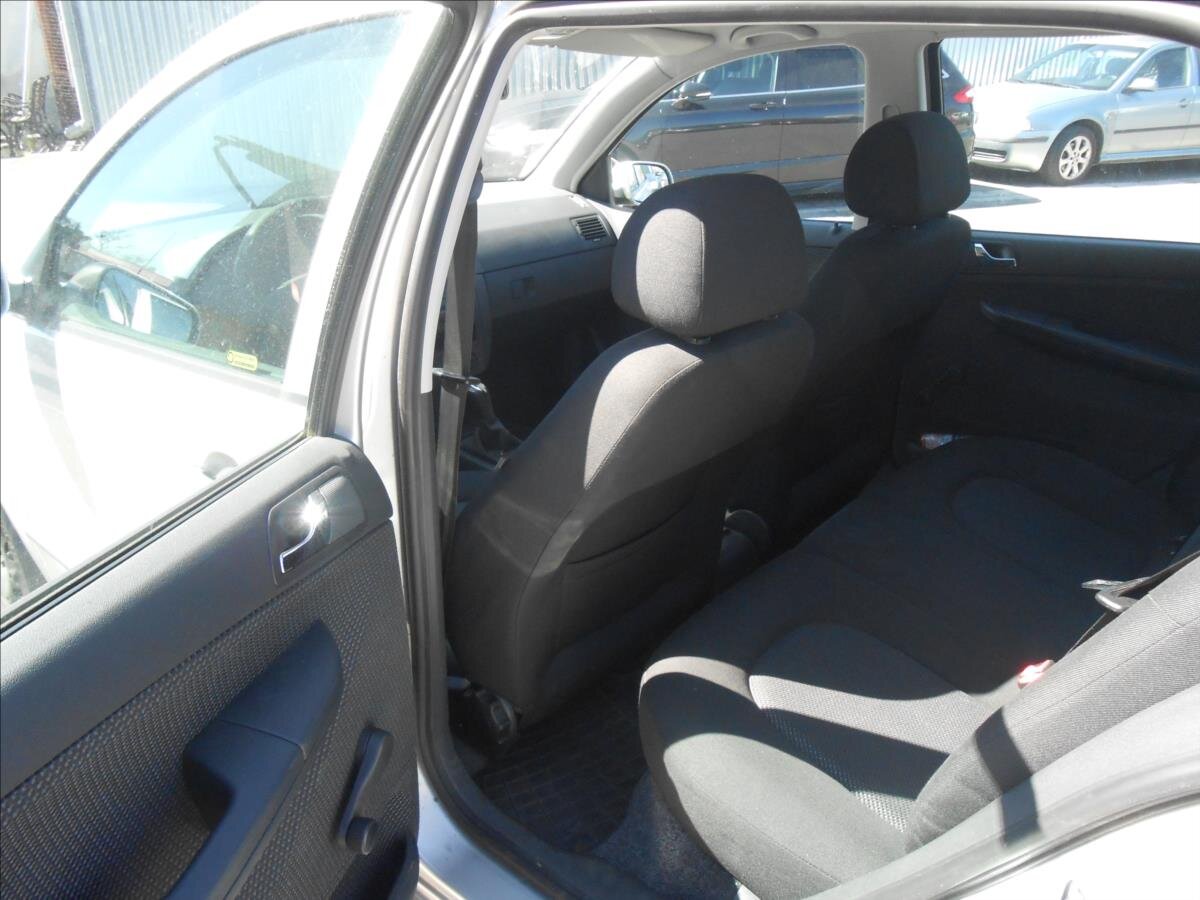 Škoda Fabia Hatchback 1,2 l 40 kw