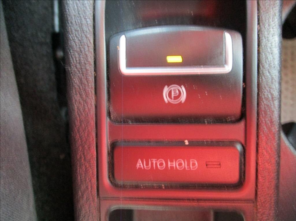 Volkswagen Tiguan SUV 2,0 l 81 kw