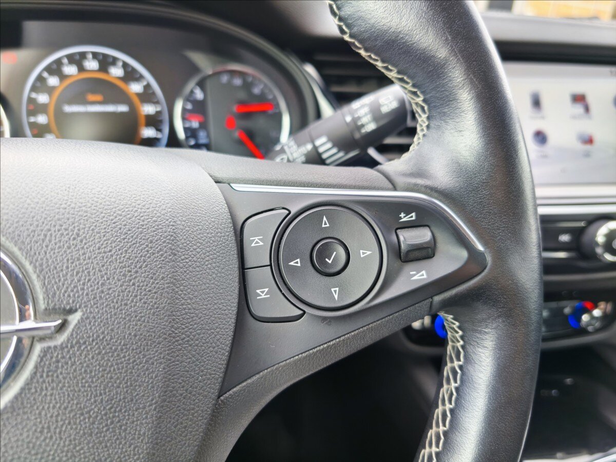 Opel Insignia Hatchback 2,0 l 125 kw