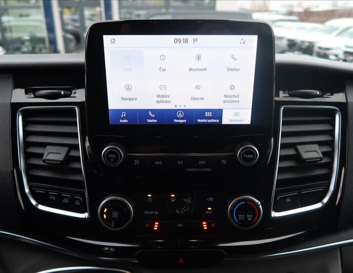 Ford Tourneo Custom MPV 2,0 l 136 kw