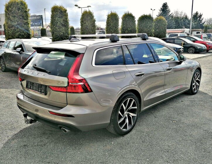Volvo V60 Kombi 2,0 l 110 kw