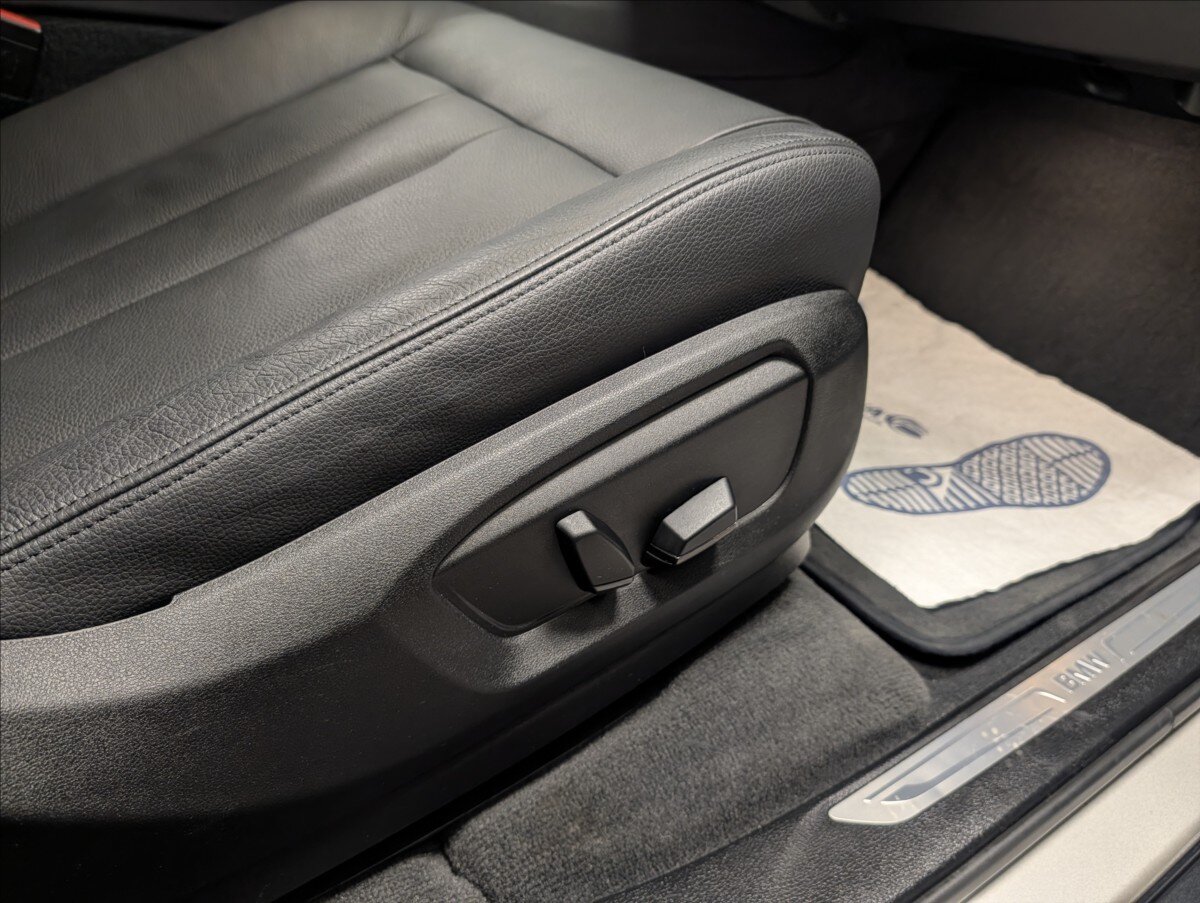 BMW X6 Sedan 3,0 l 190 kw