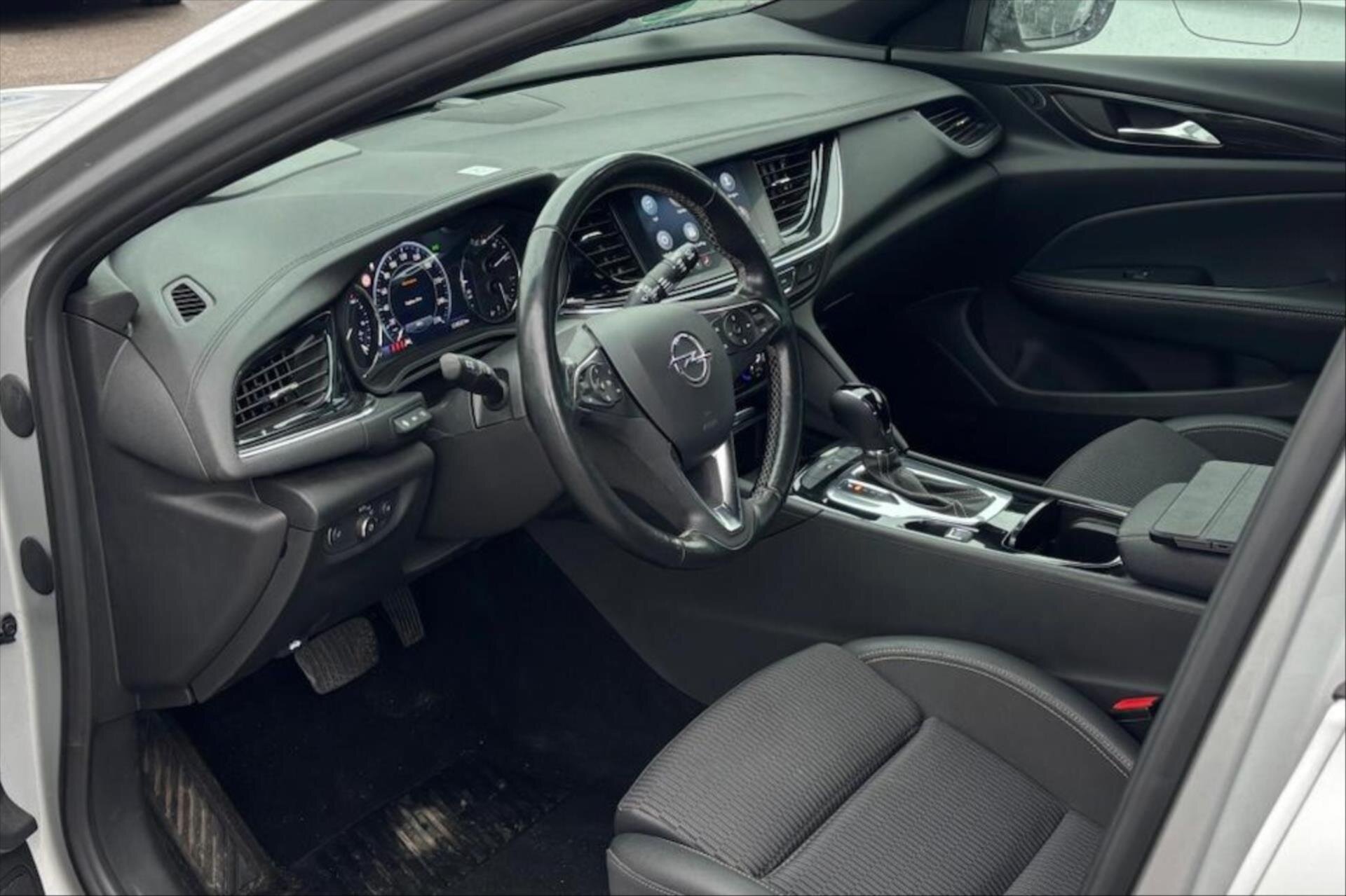 Opel Insignia Kombi 2,0 l 128 kw