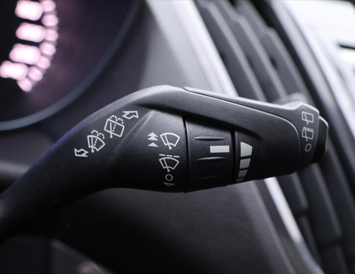 Ford Kuga SUV / Terénní 2,0 l 120 kw