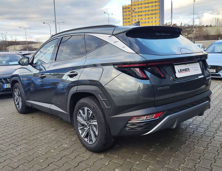 Hyundai Tucson SUV 1,6 l 110 kw