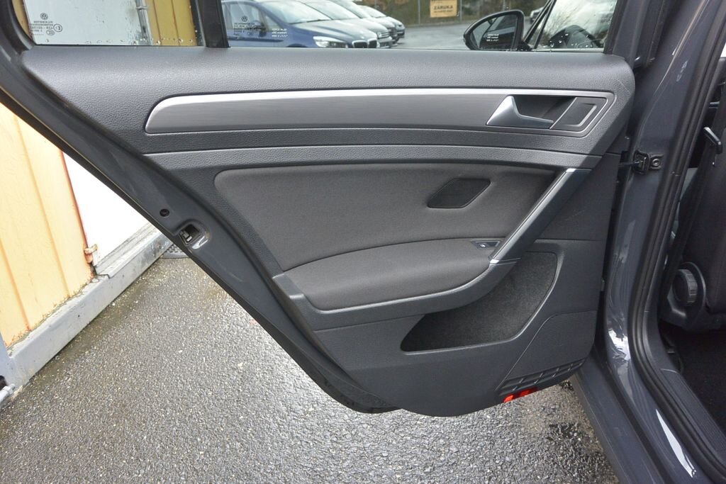 Volkswagen Golf Kombi 2,0 l 110 kw