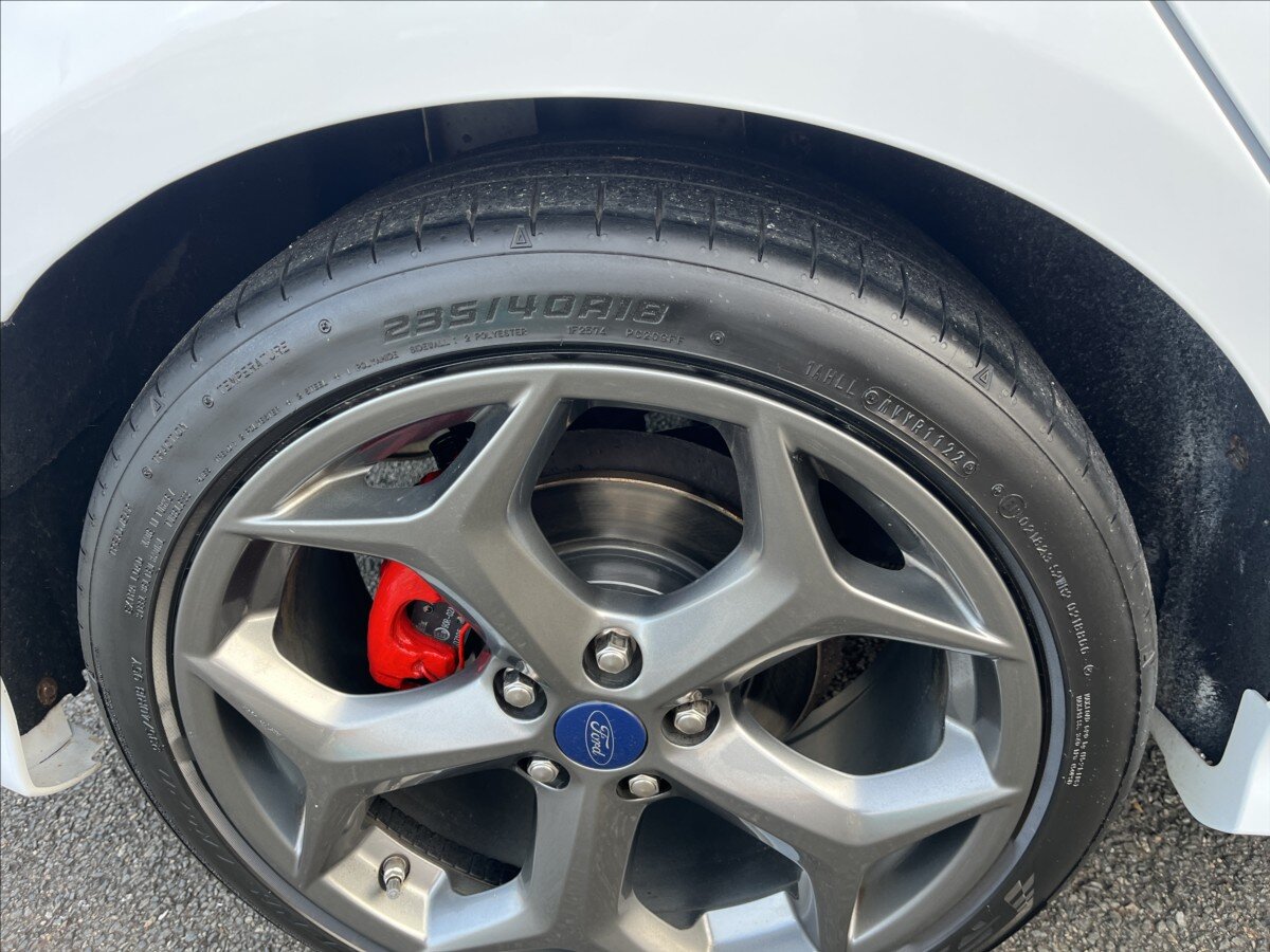 Ford Focus Hatchback 2,0 l 184 kw