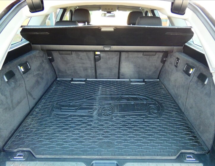 BMW Řada 5 Kombi 2,0 l 135 kw