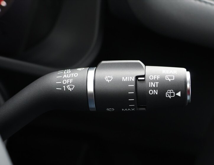 Land Rover Defender SUV / Terénní 5,0 l 313 kw