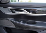 BMW Řada 7 Sedan / Limuzína 4,4 l 390 kw