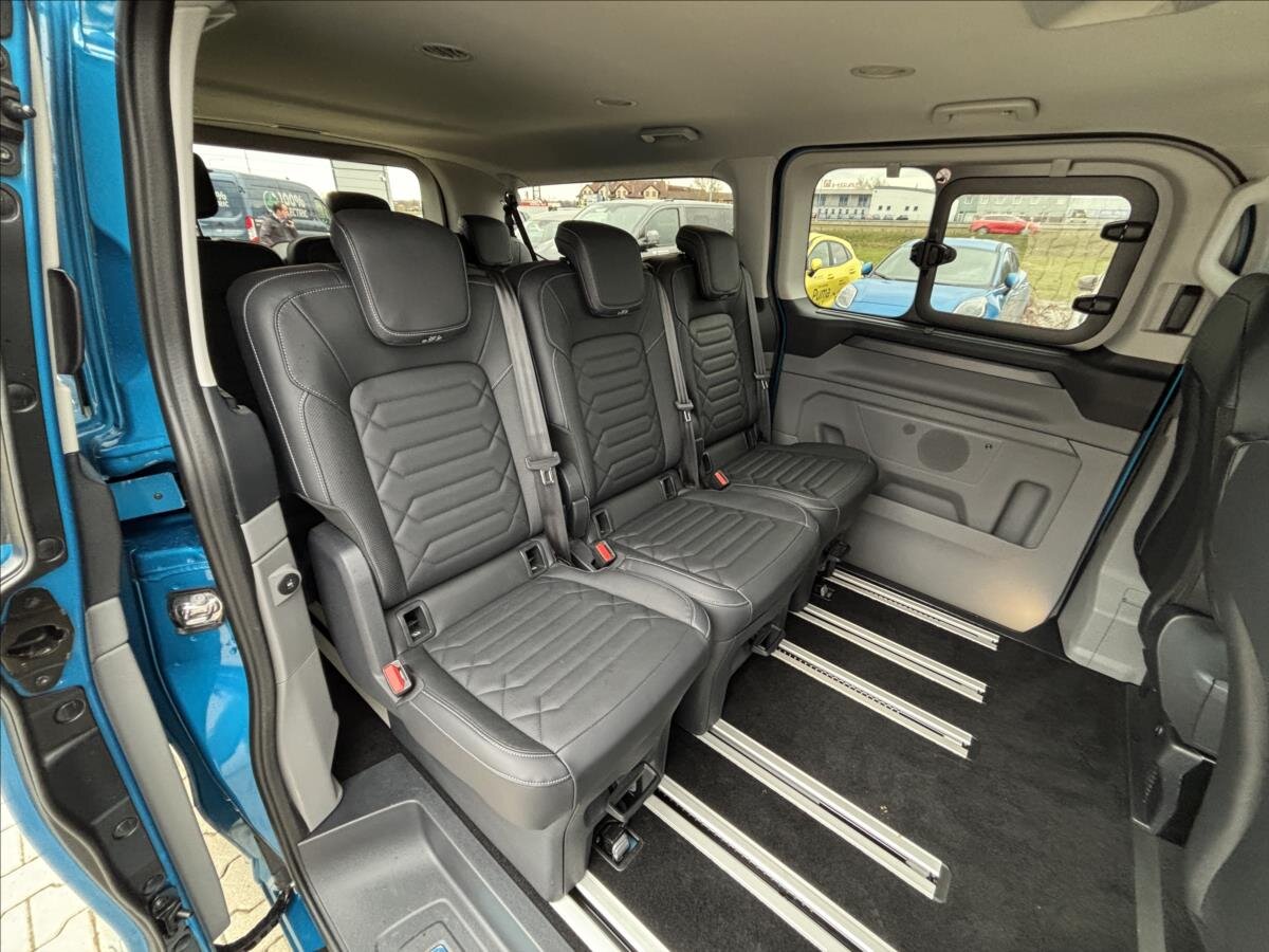 Ford Tourneo Custom MPV 0,0 160 kw