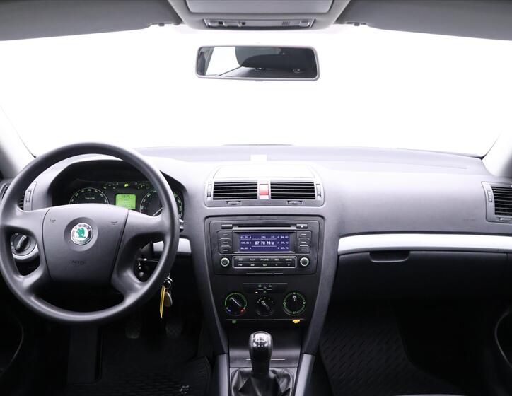 Škoda Octavia 16
