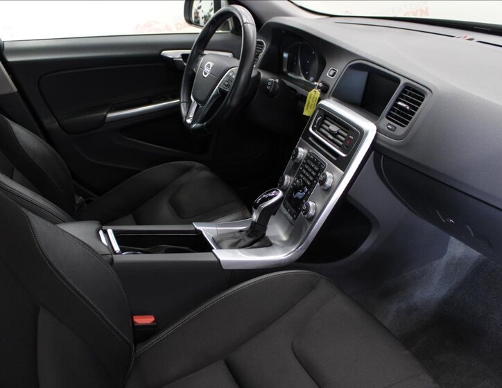 Volvo V60 Kombi 2,0 l 110 kw