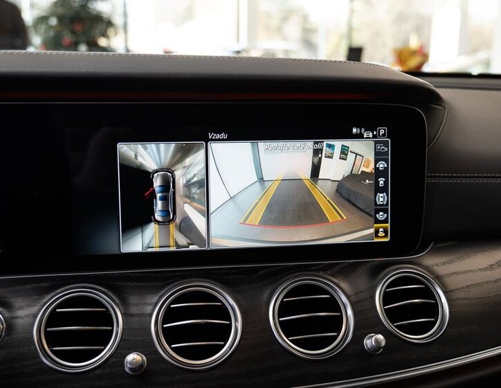 Mercedes-Benz Třídy E 14