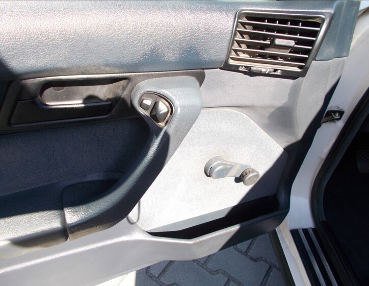 BMW Řada 5 Sedan / Limuzína 2,0 l 95 kw