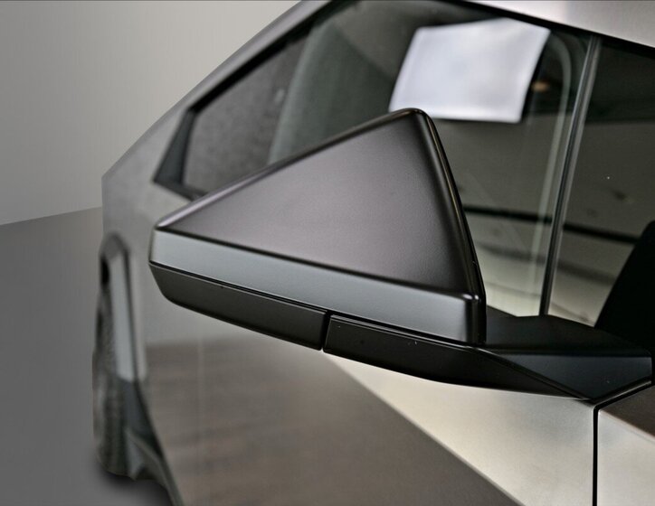 Tesla Ostatní SUV 0,0 450 kw