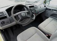 Volkswagen Caravelle 11