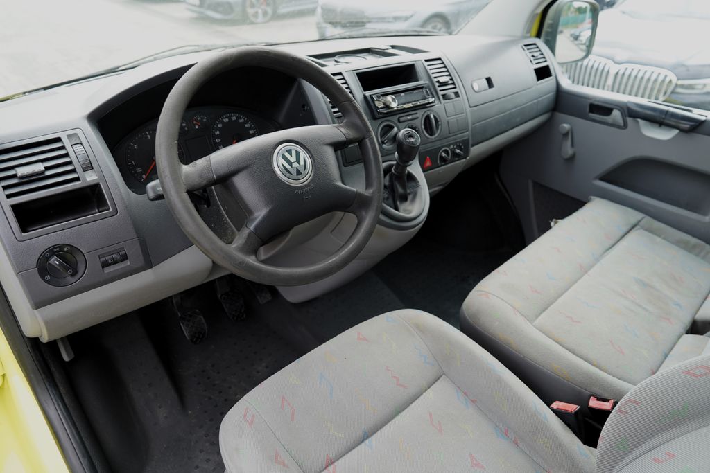 Volkswagen Caravelle