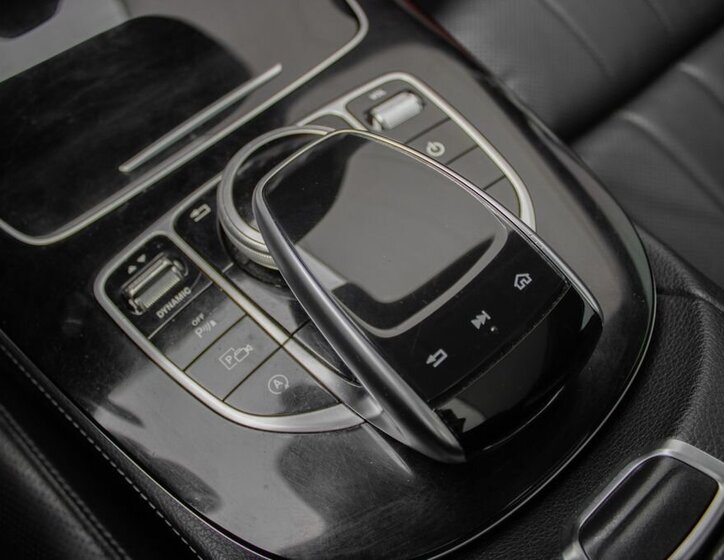 Mercedes-Benz Třídy E 38