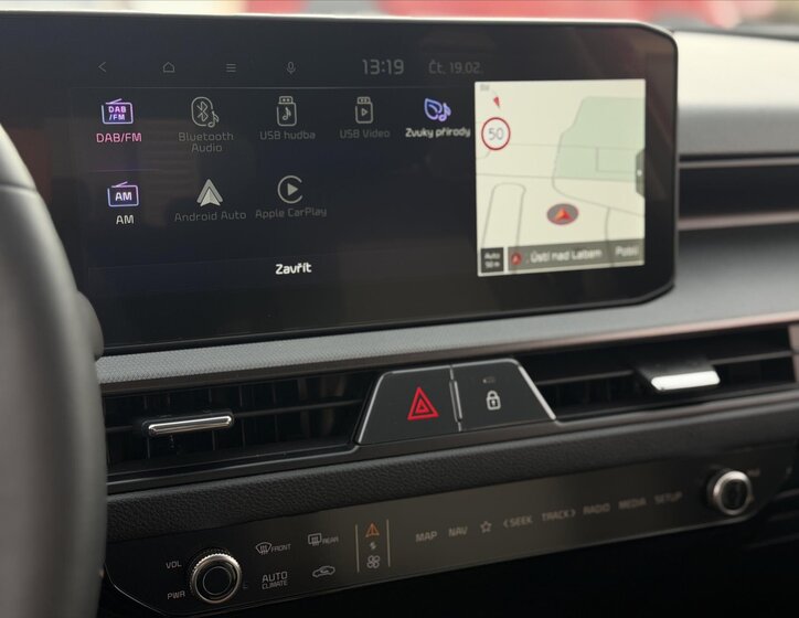 KIA Stonic CUV / Crossover 998,0 74 kw