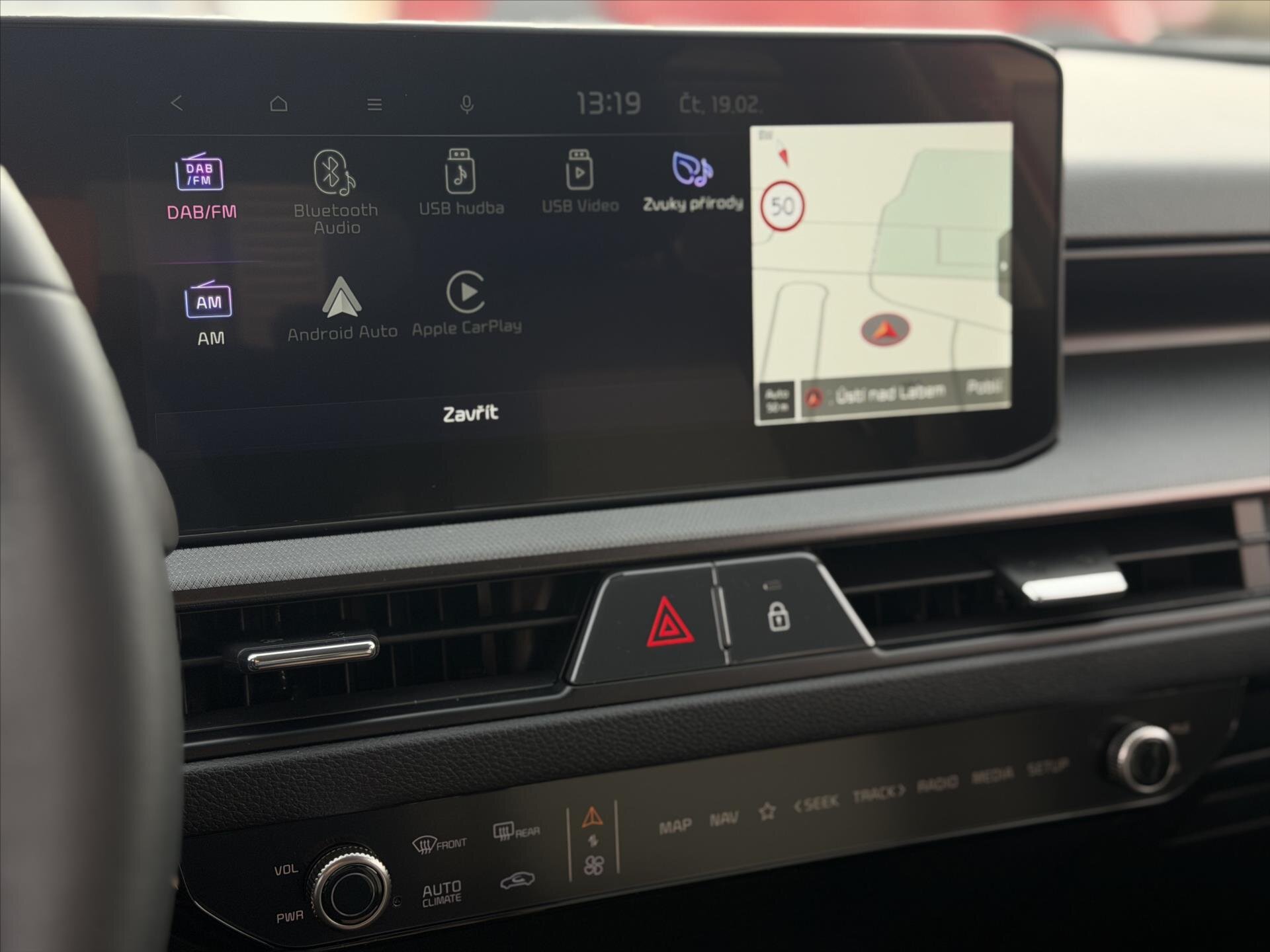 KIA Stonic CUV / Crossover 998,0 74 kw