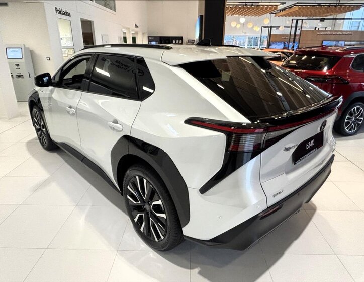Toyota bZ4X SUV 0,0 252 kw