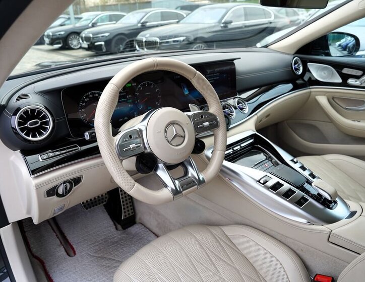 Mercedes-Benz AMG GT Sedan / Limuzína 3,0 l 325 kw