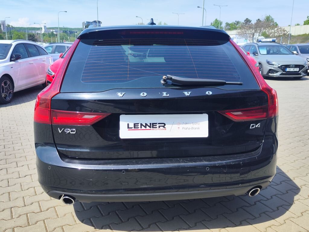 Volvo V90 Kombi 2,0 l 140 kw