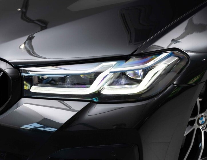 BMW Řada 5 Sedan / Limuzína 3,0 l 250 kw